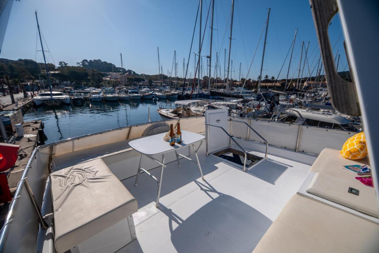 Hebergements Bateaux A Quai Porquerolles Exterior photo